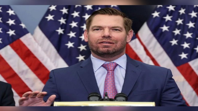 ক্যালিফোর্নিয়ায় যৌন নিপীড়নের অভিযোগে কংগ্রেসম্যান এরিক সুয়ালওয়েল-এর পদত্যাগ